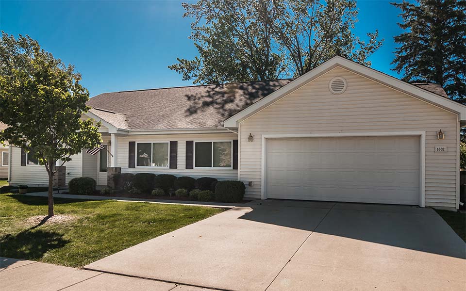 Grand Forks AFB Homes Homes in Grand Forks AFB, ND Photos